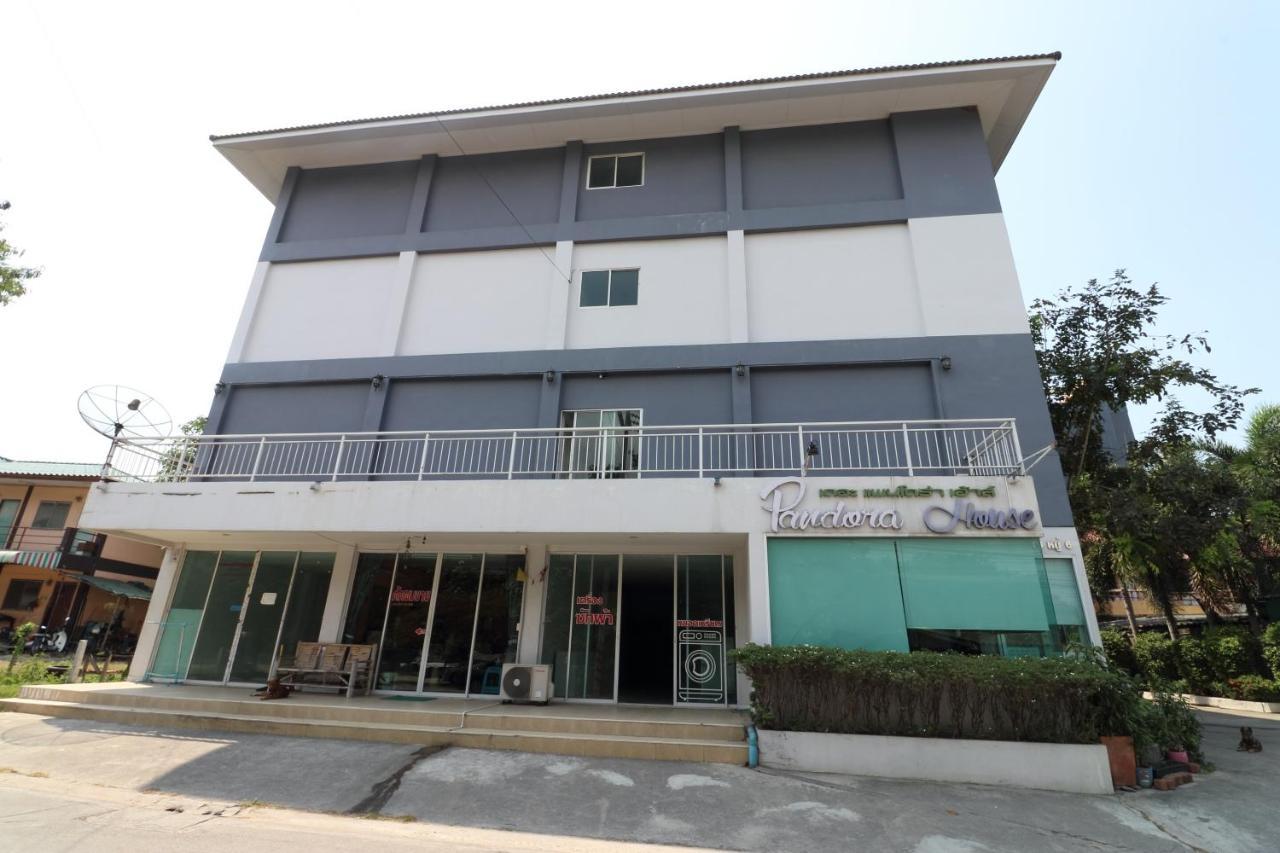 Hotel Oyo 75389 Pandora House Pattaya Exterior foto