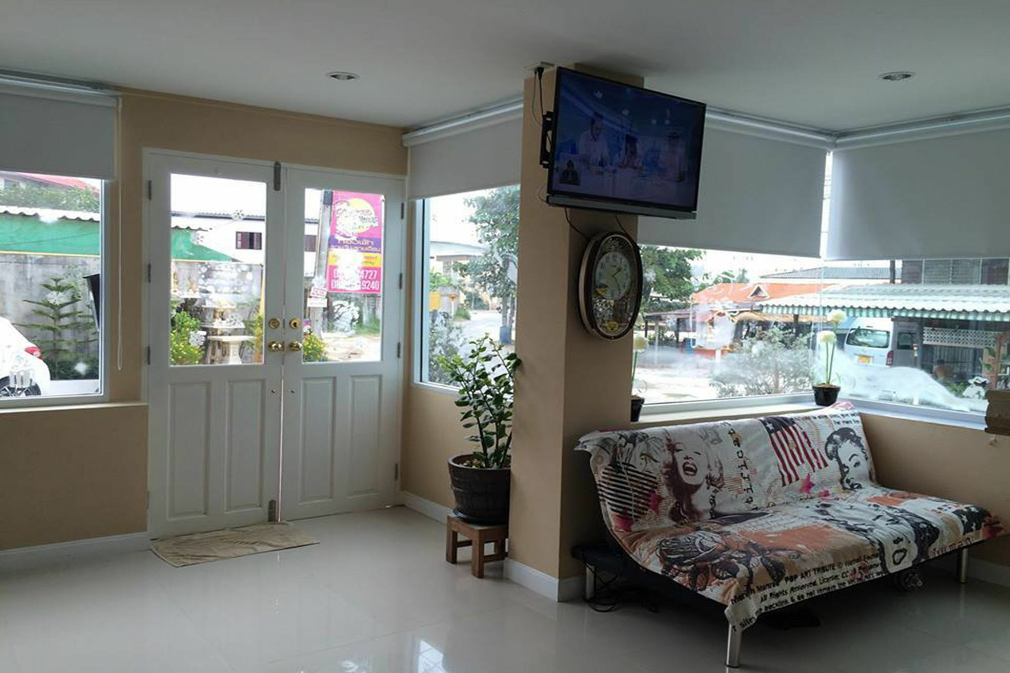 Hotel Oyo 75389 Pandora House Pattaya Exterior foto